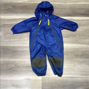 🏁 Cloudveil Hooded rain suit size 24 months